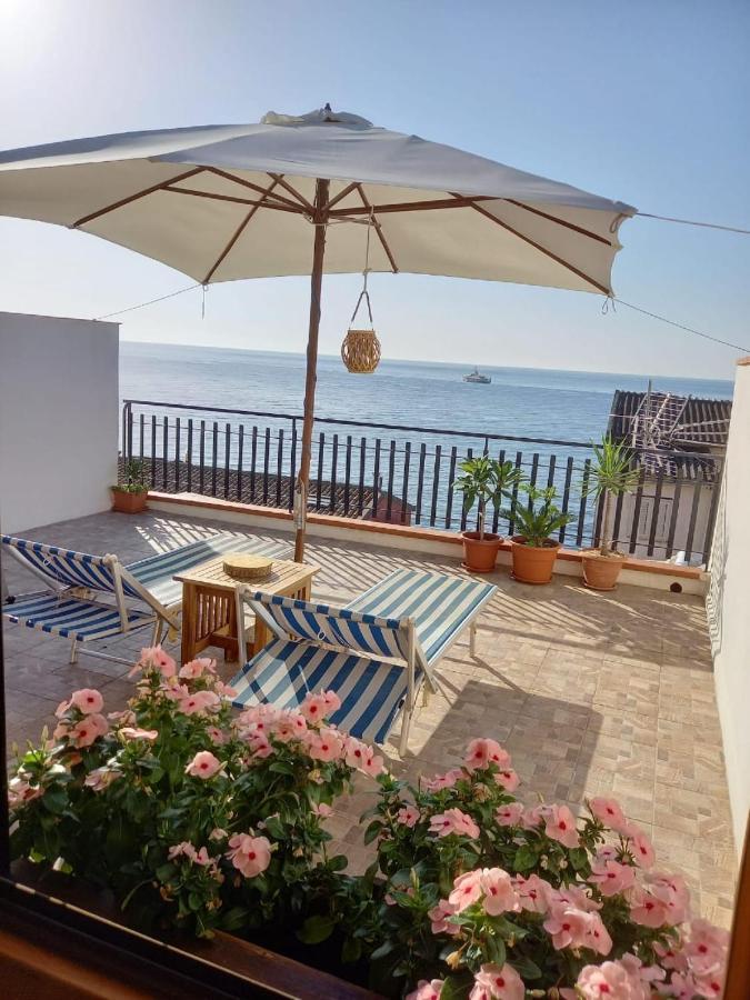 Vila Paradise Giardini Naxos Exteriér fotografie